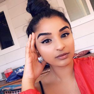 Meet your Posher, Karishma